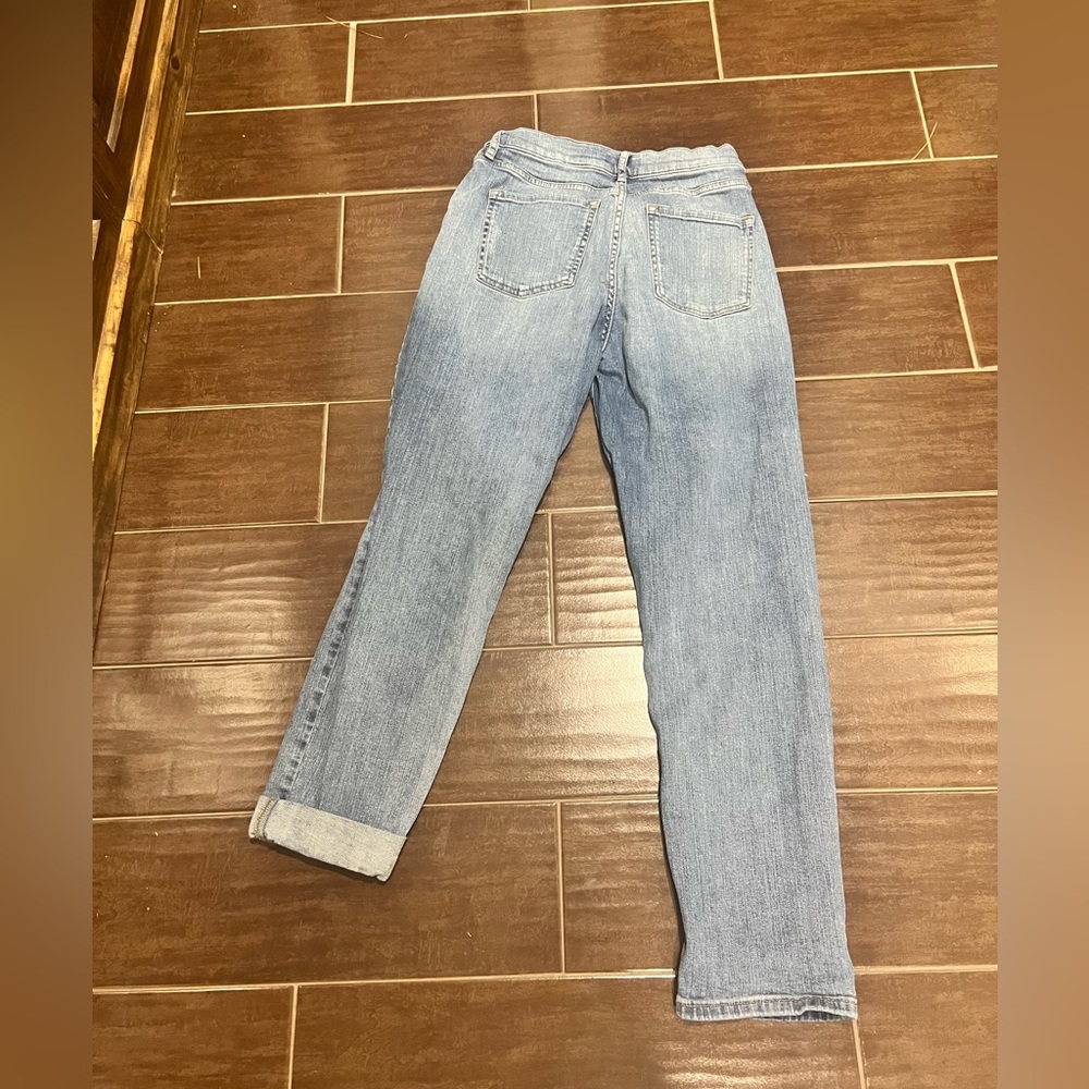 Banana Republic curved girlfriend jeans